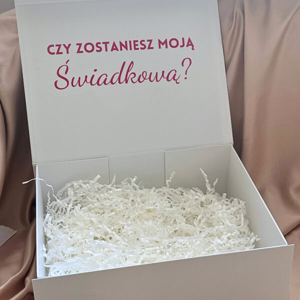 Elegancki box dla Świadkowej
