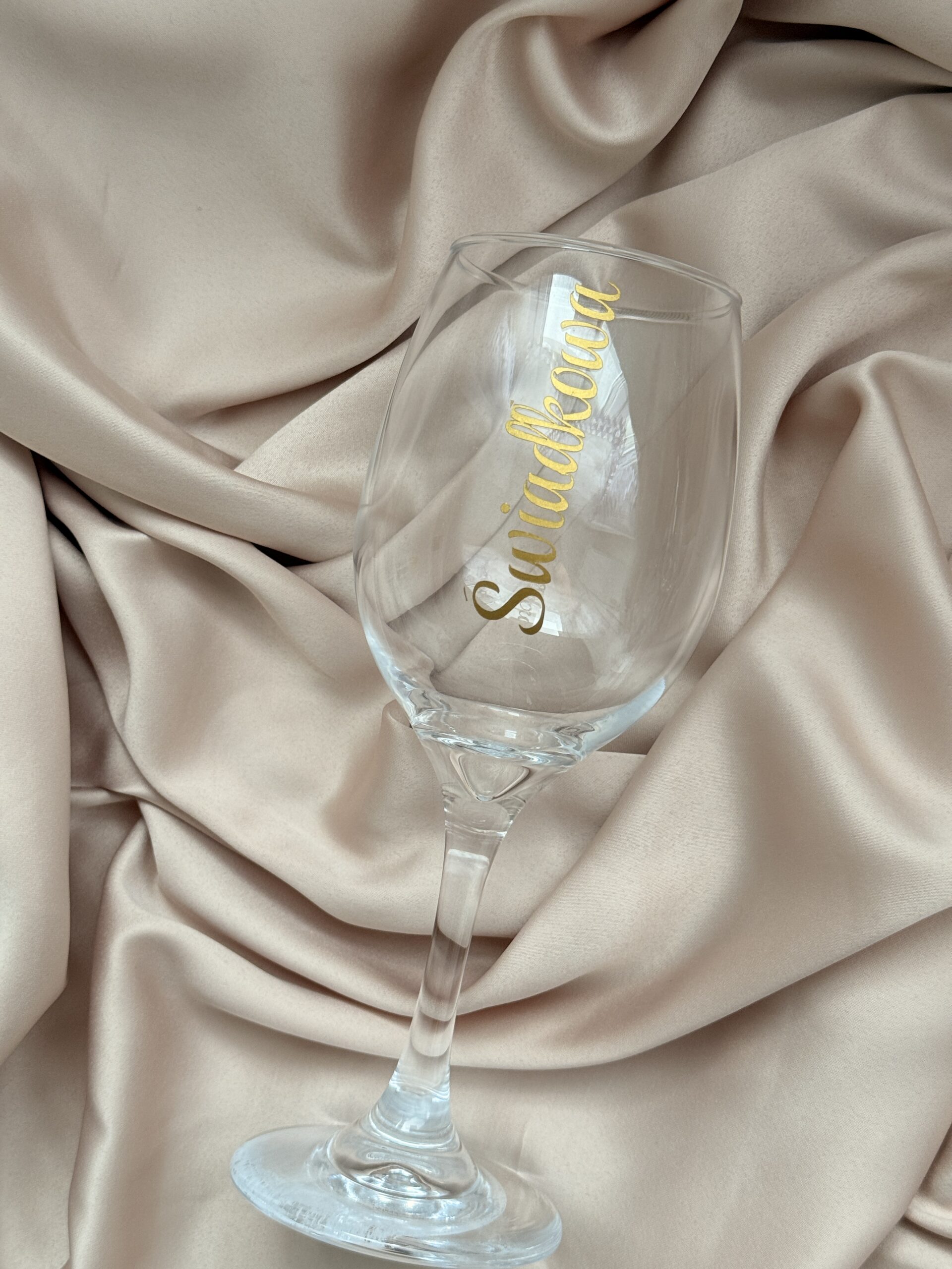 Personalizowany kieliszek na wino dla Świadkowej